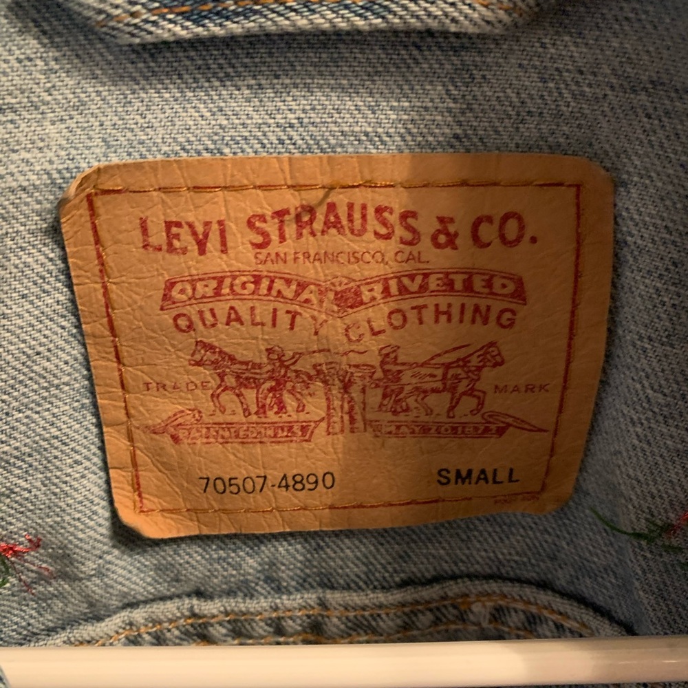 Levi’s Jacket - Picture 2 of 3